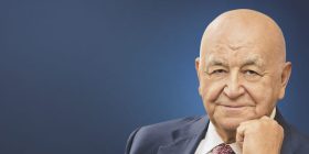 Александр Апазов