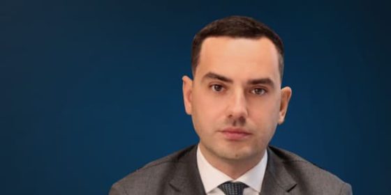 Aлeкcaндp Typoвcкий