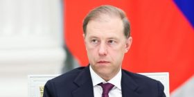 Денис Мантуров
