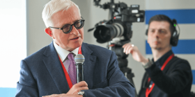 Александр Шохин