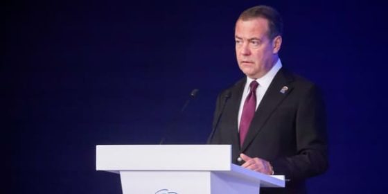 Дмитрий Медведев